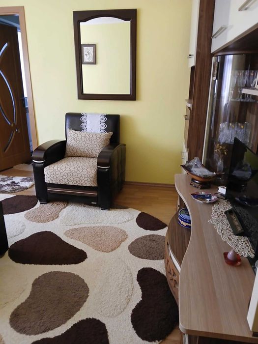 Vând apartament cu 2 camere