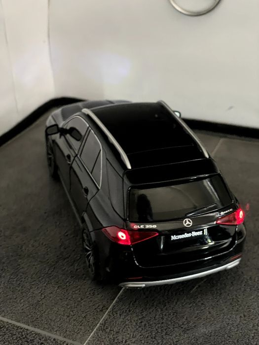 Продается Mercedes benz GLE 350 4matic 1:24 original