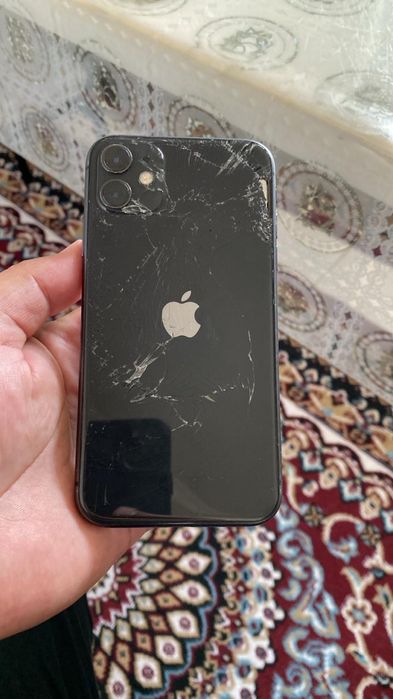 Айфон 11 сатылады