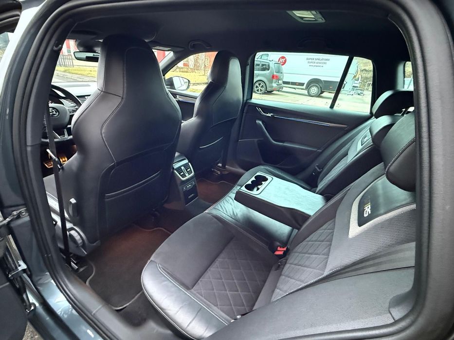 Skoda Octavia VRS 2018 2.0 TDI Bi - Xenon Navi