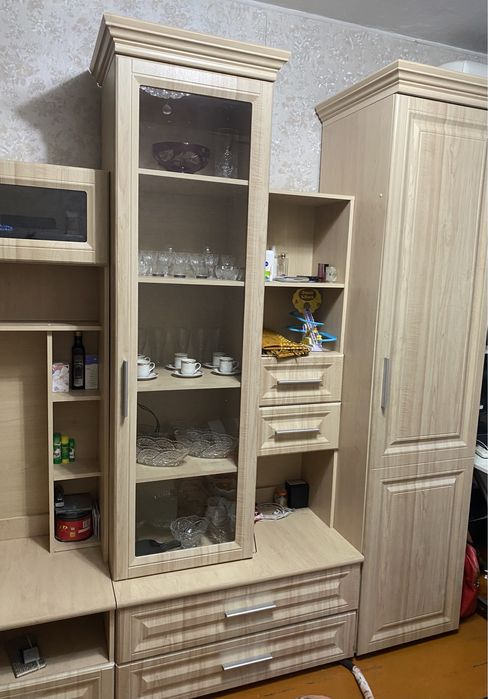 Шкаф для гостиной