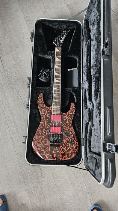 Vand/schimb chitara Jackson Soloist SLX