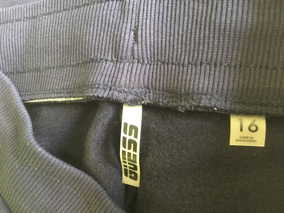 Анцузи детски х 55 лв за брой, 3 долнища и 3 суичера