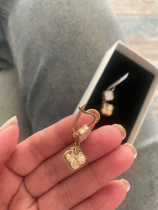 Серьги за гр 44000! Абсолютно новые