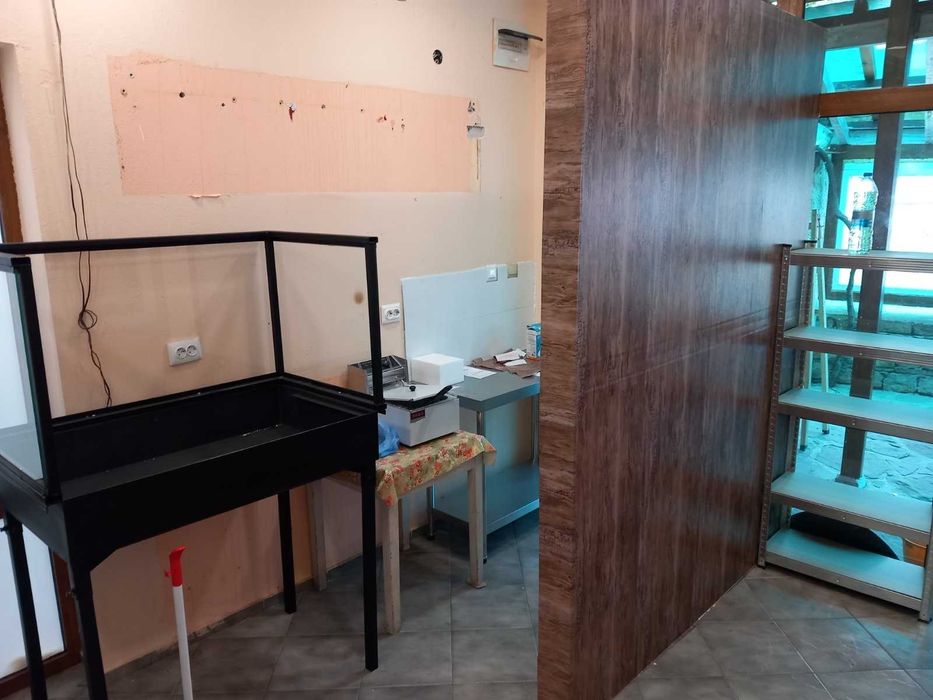 Продавам скара на дървени въглища