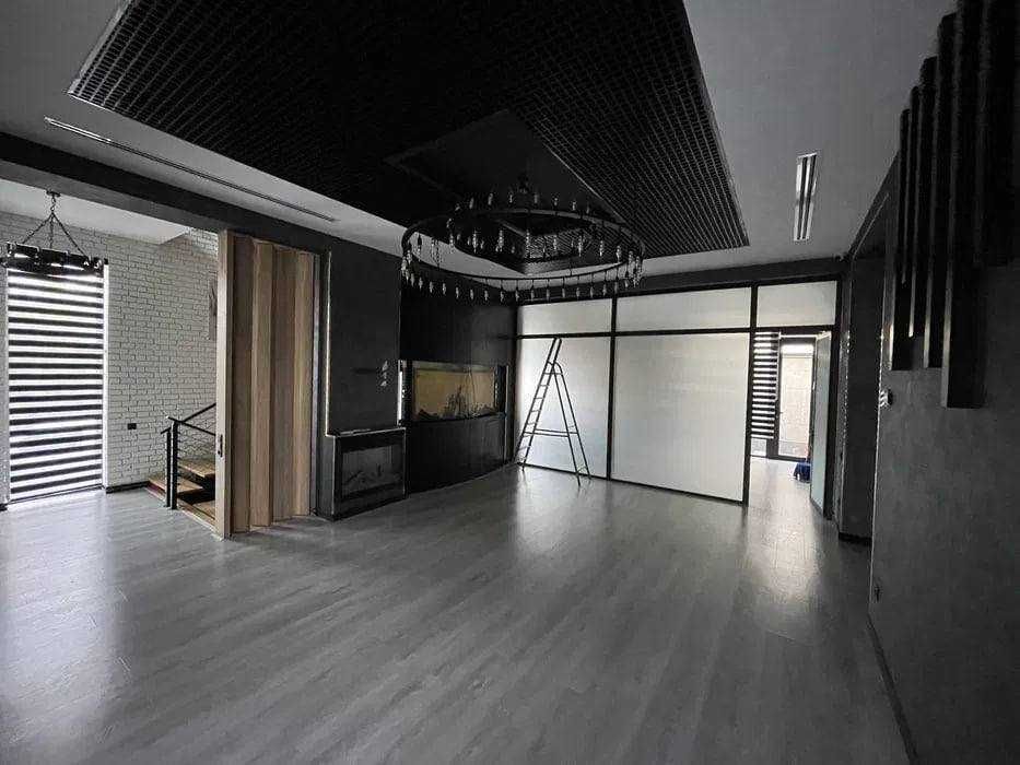 Продается Здание 580м2 Ориентир: Гостиница России