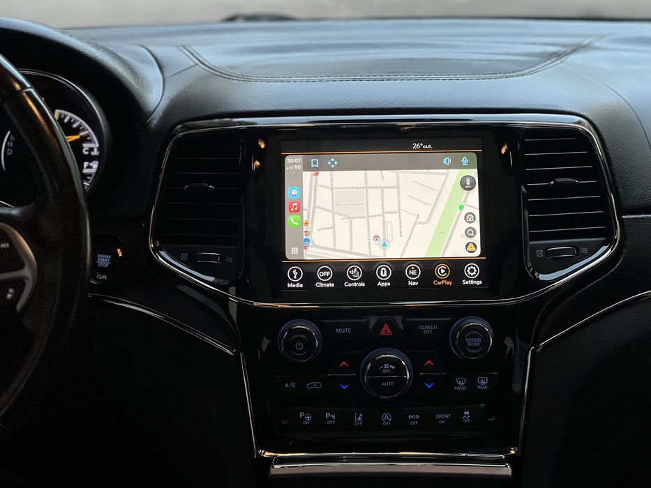 Смяна на дисплея на JeepGrand Cherokee след 2019та