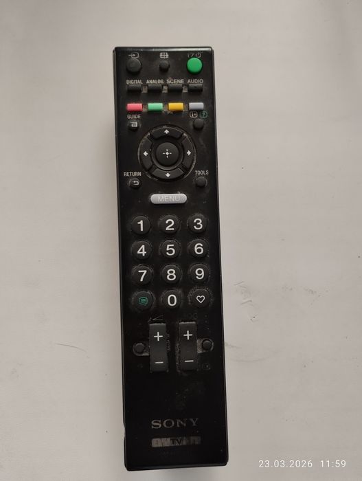 Б/у Телевизор в хорошем состоянии. Диагональ 100