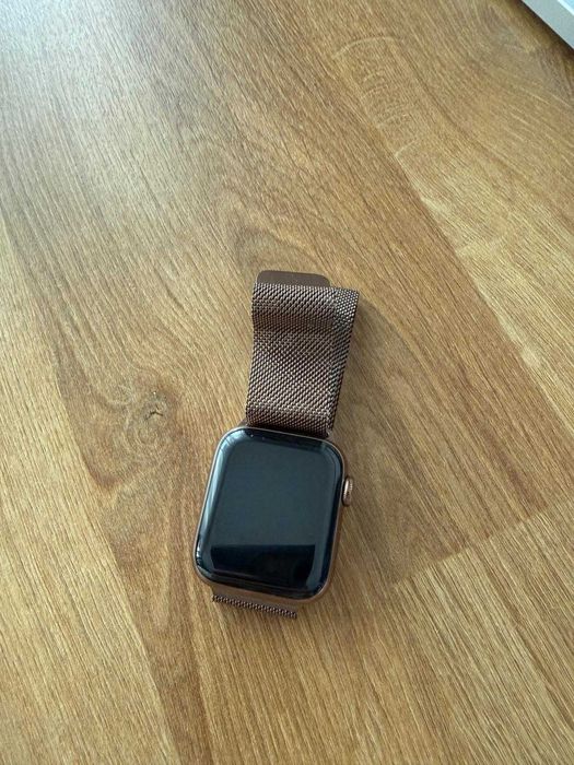 Apple Watch 5 40mm GPS + Cellular Stainless Steel