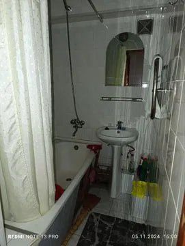 Ц5 1/1/4 Кирпич 
С/уз совмещенный
Мебель / Техника    Есть  
Ремонт с