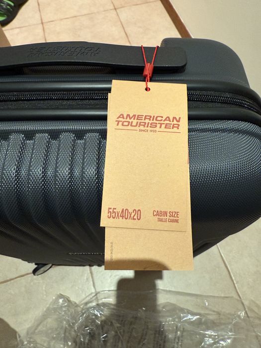 Samsonite American Tourister ръчен куфар
