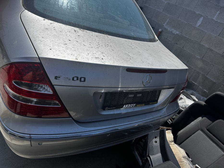 W211  На Части Е класа