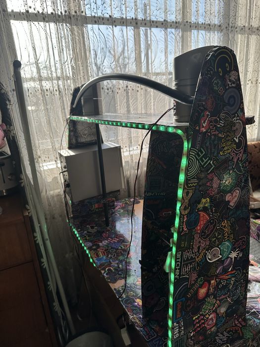 Компьютерный стол