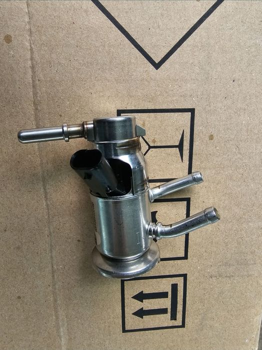 Injector adblue 2.0cdi Mercedes clasa C E GLC a0004904100. A2c95505300
