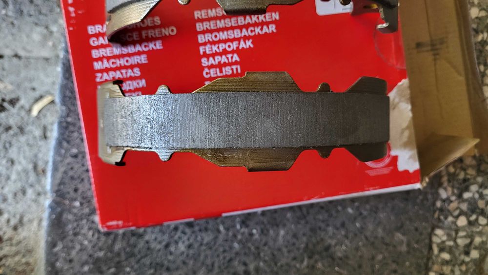 Накладки / феродо за ръчна спирачка Brembo / Toyota / Lexus