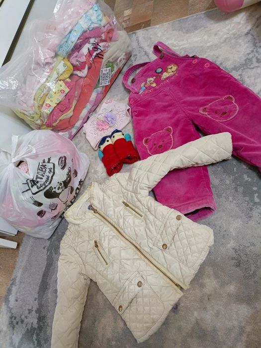 Три пакета одежды на девочку до 2 лет