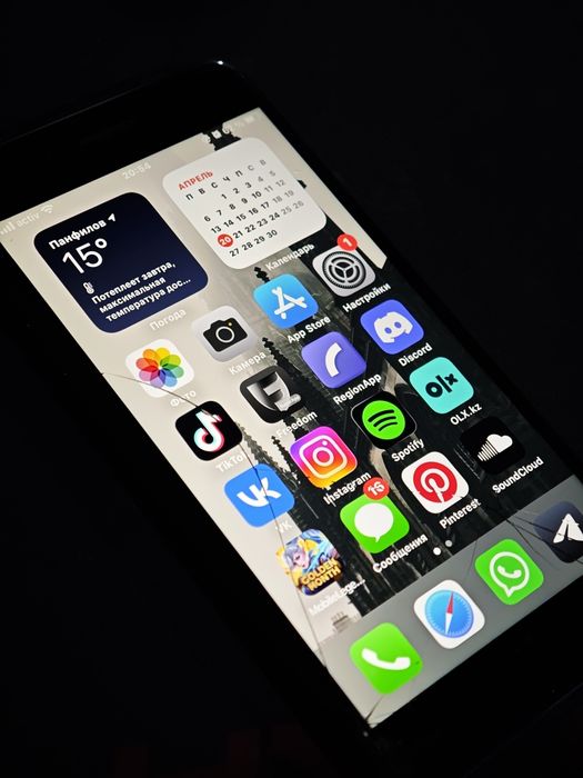 Продам iPhone 8 plus 64GB