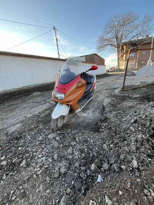 Продавам yamaha majesty 250