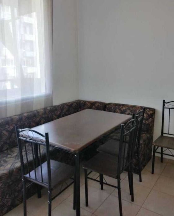 Дава се под наем Двустаен апартамент в Бургас, Меден рудник - зона А - 47 кв.м за 115 € - Снимка #1