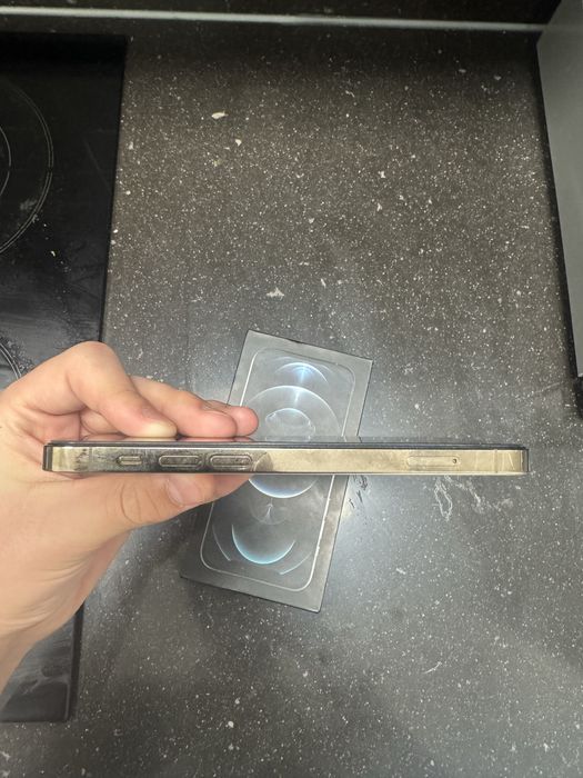 Продам айфон 12 про, в идеальном состоянии!