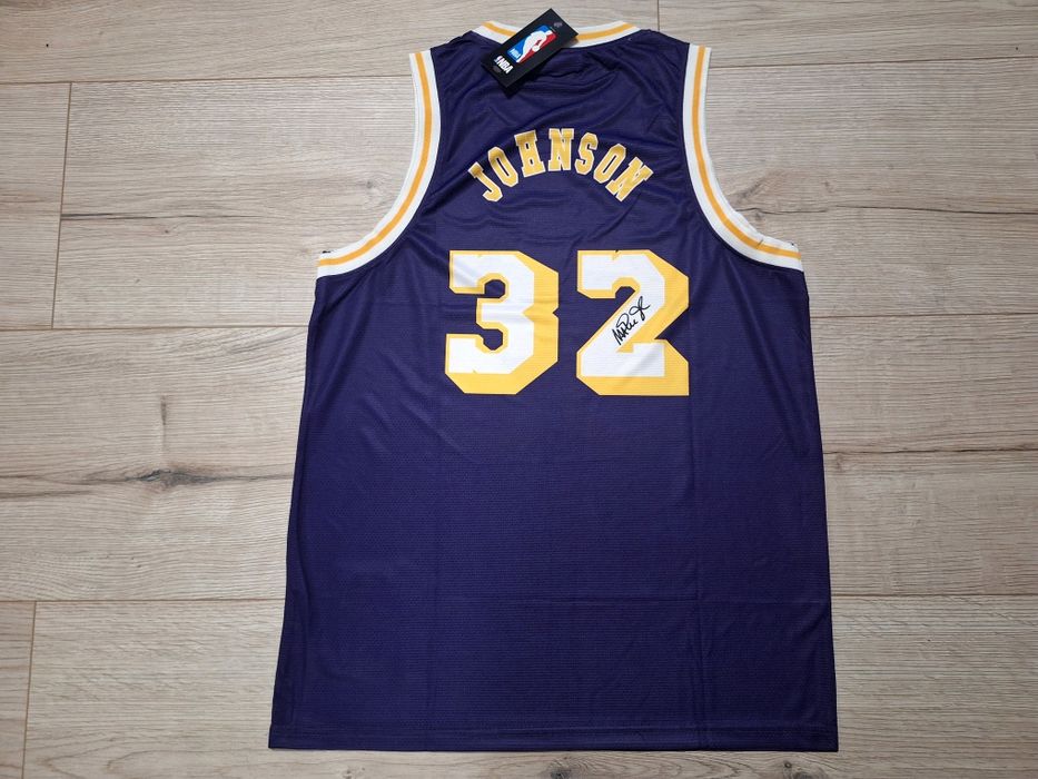 Баскетболен потник на Меджик Джонсън #Лейкърс #32# Mitchell&Ness!