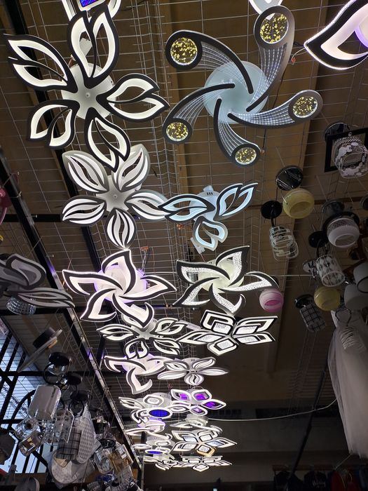 Lustre Led cu telecomandă mai multe modele.noi la cutie !!!