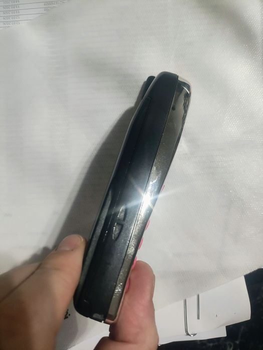 Nokia  5110 Cylon ( decodat, aproape impecabil)