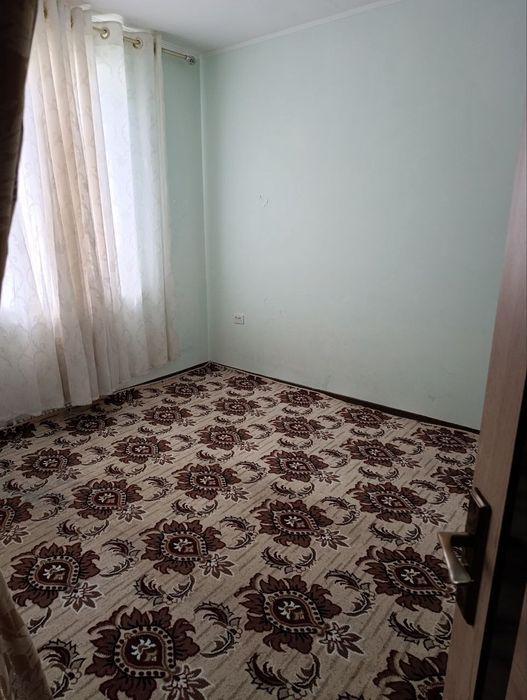 3 xonaliy dom sotiladi