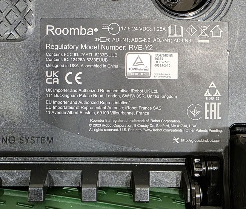 iRobot Roomba j7 7158 – умен робот, избягва препятствия, работи перфек