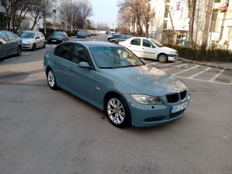 Vând urgent bmw330xd