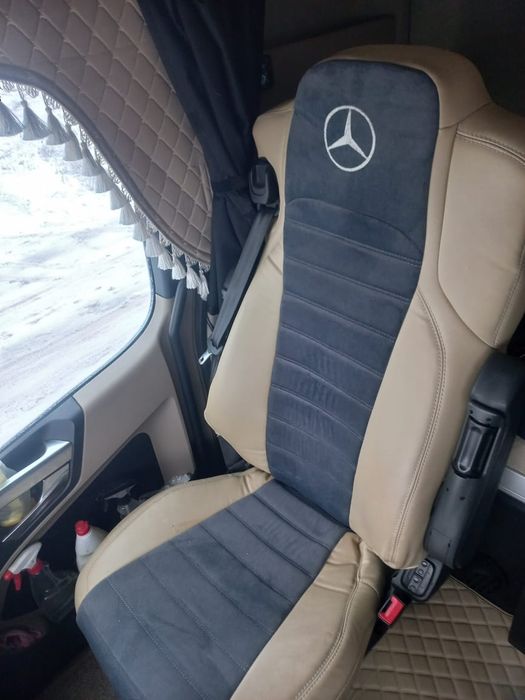 Продам  тягач MERCEDES-BENZ