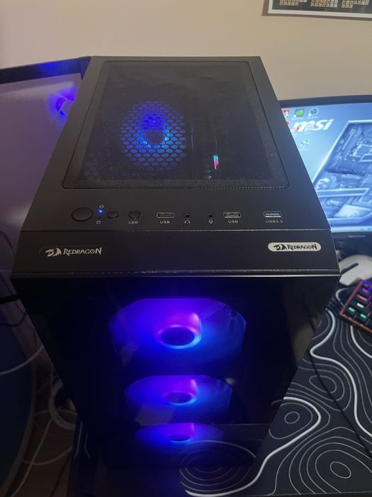 Геймърски компютър!RTX 3060ti, Ryzen 5 5600x, 16gb DDR4 RАМ!!!