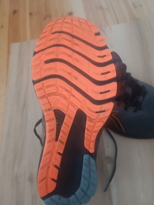 Маратонки ASICS GT1000