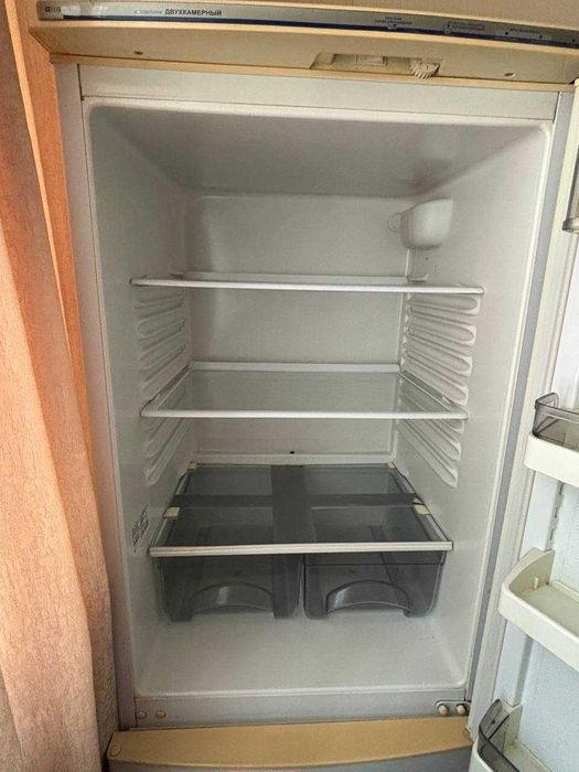 Продам холодильник АТЛАНТ