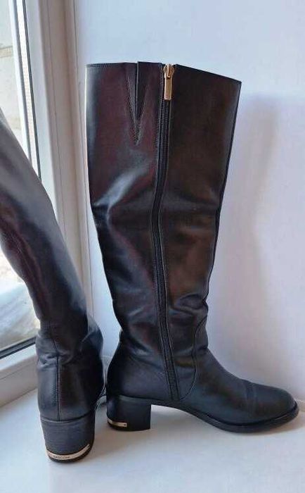 Качественные классические сапоги  Basconi