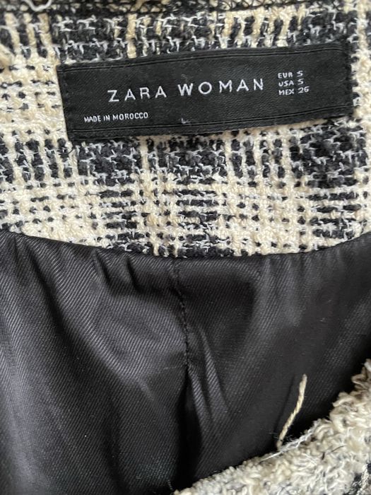 Пальто Zara твидовое