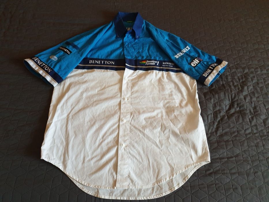 Camasa  de  barbati   -   120 lei.