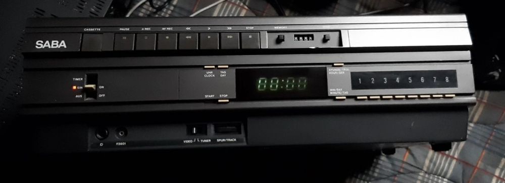 Vând videorecorder de colecție saba în stare bună