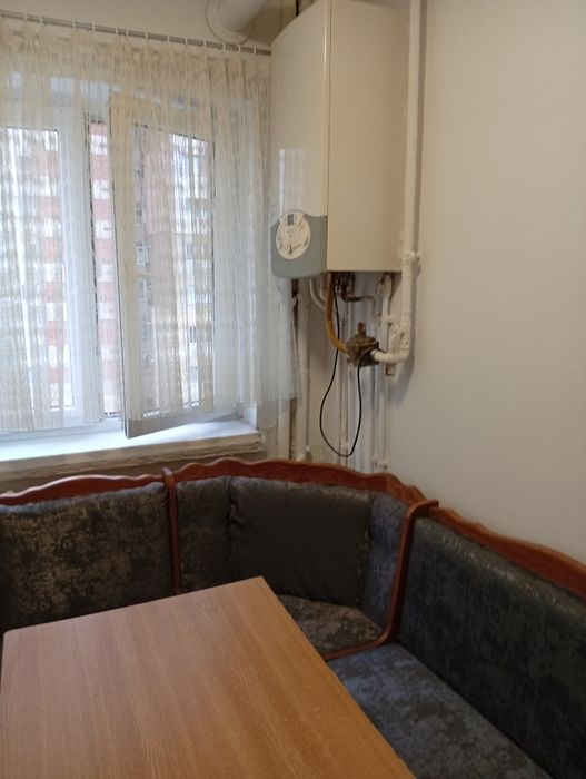 Închiriez apartament  2 camere,Cart: Craiovita