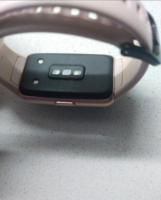 фитнес-часы  huawei  band  6