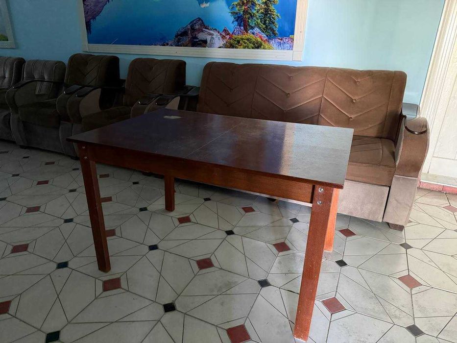 Продам стол раздвижной пользовались сами