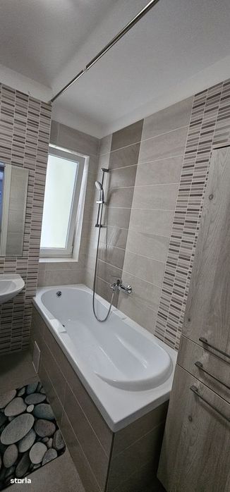 Pentru plata cash pretul este de 129000 €.