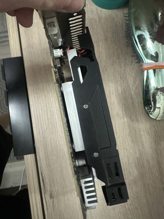 Видео карта рх 550 4 гб