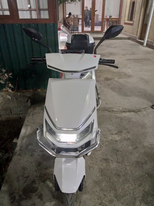 Elektron mototsikl
