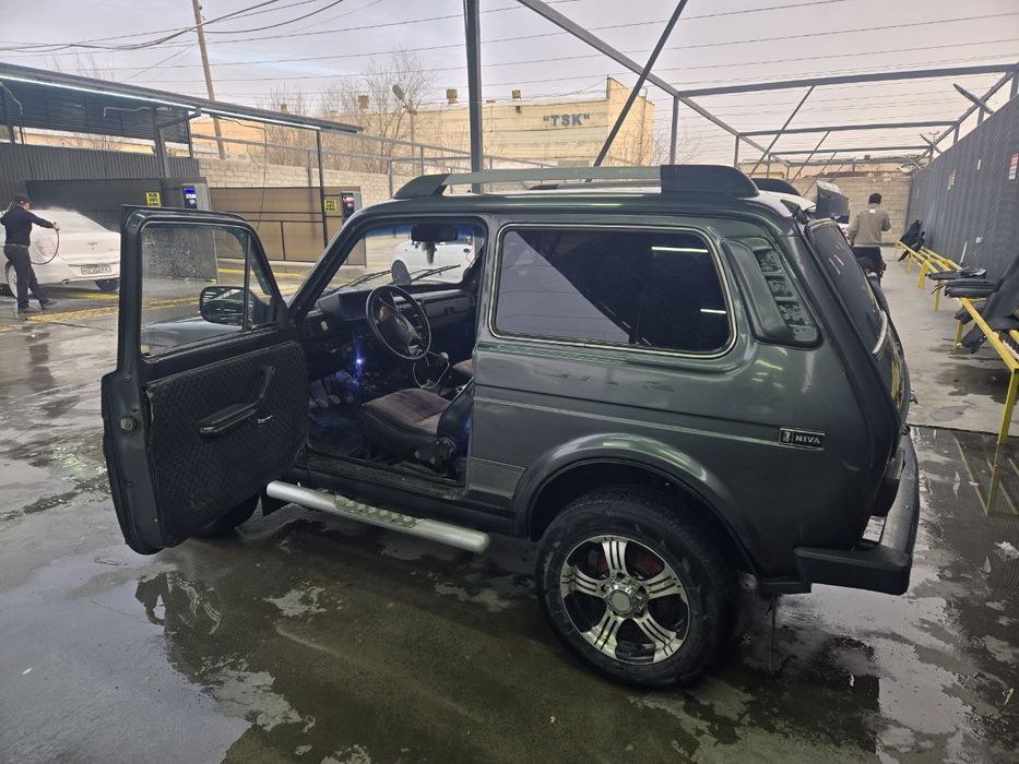 Продаётся автомобиль Нива