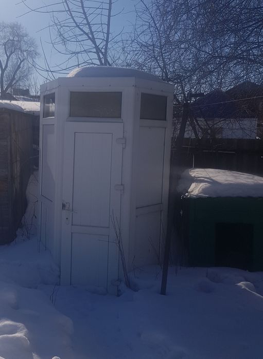 Продам пластиковый душ. Очень теплый