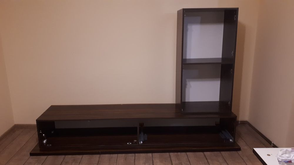 Masa living si mobila MDF