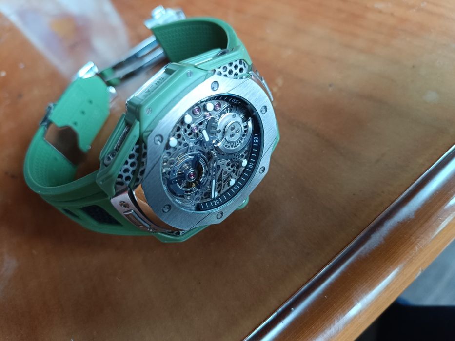 Часовник Hublot Big Bang Tourbillon Samuel Ross.