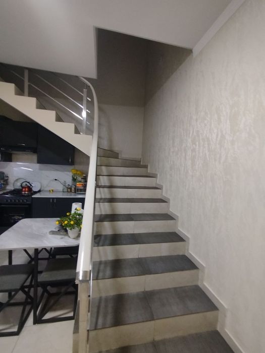 3 ком. 2-этажный ДОМ, участок 0,8 сотки. Старые Сергели, ул. Райхон