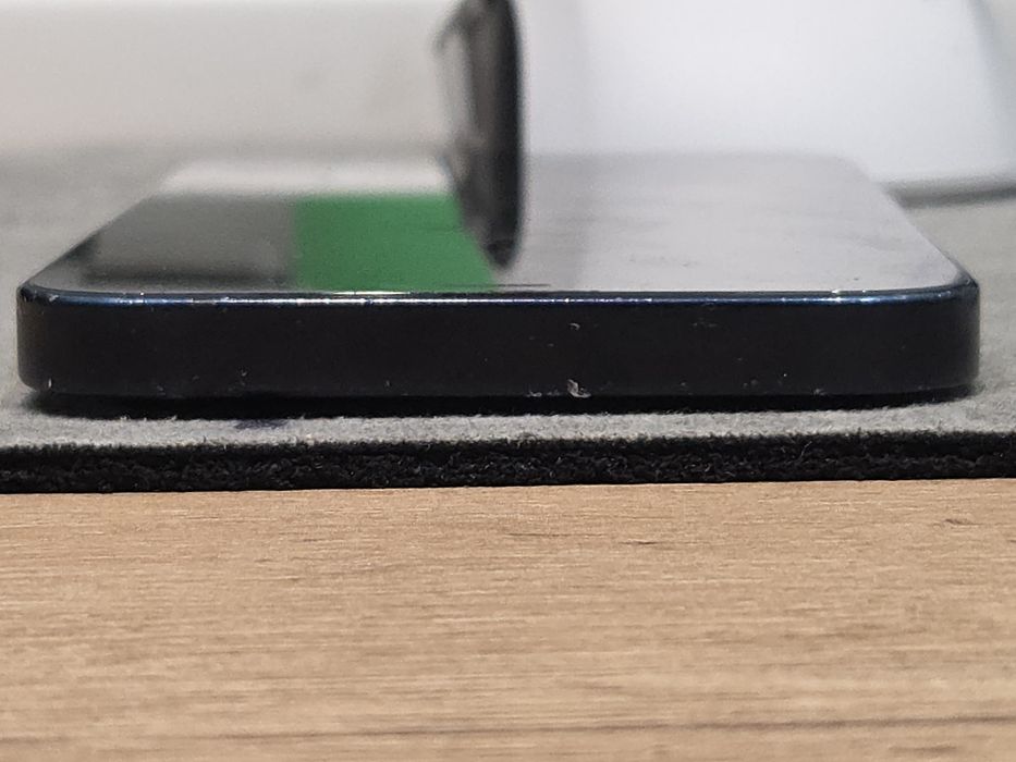 iPhone 12 64 гигабайт